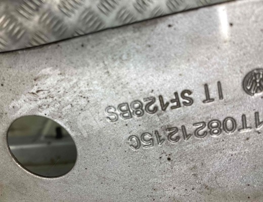 Крыло переднее левое Volkswagen Touran I (1T) 2003-2006  Volkswagen Touran Touran I (1T) 2003-2006