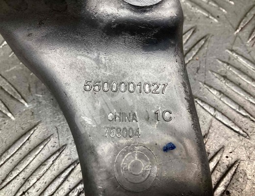 Кронштейн компрессора кондиционера Geely Tugella (HPBA4) 2022-2024 рестайлинг  Geely Tugella Tugella (HPBA4) 2022-2024 рестайлинг