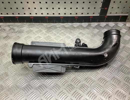 Патрубок воздушного фильтра Geely Tugella (HPBA4) 2022-2024 рестайлинг  Geely Tugella Tugella (HPBA4) 2022-2024 рестайлинг