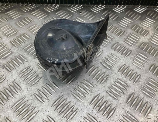 Сигнал (клаксон) Audi A6 C5 (4B) 1997-2001  Audi A6 A6 C5 (4B) 1997-2001