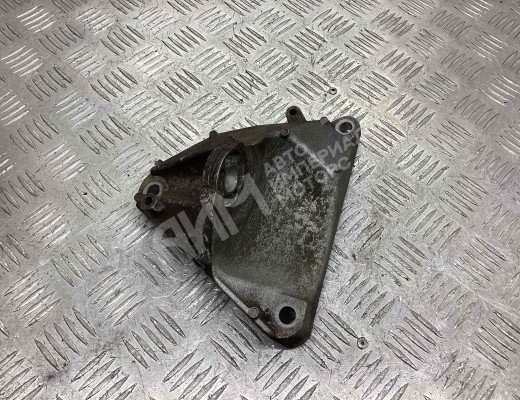 Кронштейн КПП Audi A6 C5 (4B) 2001-2004 рестайлинг  Audi A6 A6 C5 (4B) 2001-2004 рестайлинг