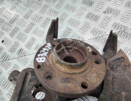 Ступица передняя правая Volkswagen Polo III (6N/6K) 1994-2002  Volkswagen Polo Polo III (6N/6K) 1994-2002