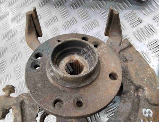 Ступица передняя правая Volkswagen Polo III (6N/6K) 1994-2002  Volkswagen Polo Polo III (6N/6K) 1994-2002