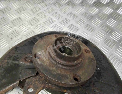 Ступица передняя правая Audi 80 B3 (89) 1986-1991  Audi 80 80 B3 (89) 1986-1991