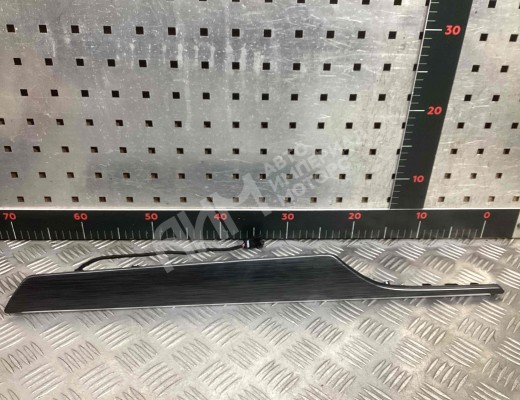 Накладка двери передней правой Geely Tugella (HPBA4) 2022-2024 рестайлинг  Geely Tugella Tugella (HPBA4) 2022-2024 рестайлинг