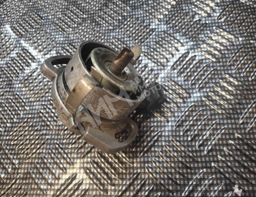 Распределитель зажигания (трамблёр) Volkswagen Golf III (1H) 1991-1997  Volkswagen Golf Golf III (1H) 1991-1997