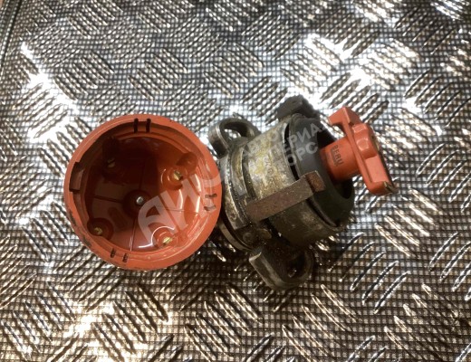 Распределитель зажигания (трамблёр) Volkswagen Golf III (1H) 1991-1997  Volkswagen Golf Golf III (1H) 1991-1997