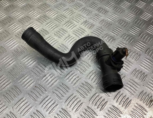 Патрубок радиатора Audi A6 C5 (4B) 2001-2004 рестайлинг  Audi A6 A6 C5 (4B) 2001-2004 рестайлинг