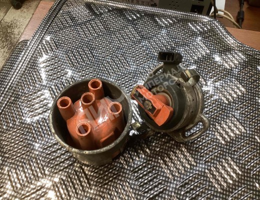 Распределитель зажигания (трамблёр) Volkswagen Golf III (1H) 1991-1997  Volkswagen Golf Golf III (1H) 1991-1997