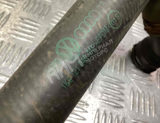 Патрубок радиатора Volkswagen Golf V (1K) 2004-2009  Volkswagen Golf Golf V (1K) 2004-2009