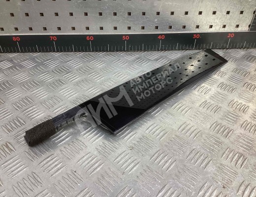 Накладка двери передней левой Geely Tugella (HPBA4) 2022-2024 рестайлинг  Geely Tugella Tugella (HPBA4) 2022-2024 рестайлинг