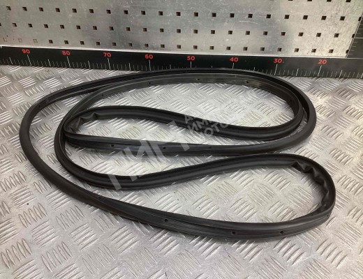 Уплотнитель двери передней левой Geely Tugella (HPBA4) 2022-2024 рестайлинг  Geely Tugella Tugella (HPBA4) 2022-2024 рестайлинг