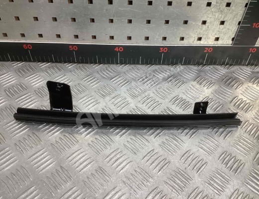 Направляющая стекла Geely Tugella (HPBA4) 2022-2024 рестайлинг  Geely Tugella Tugella (HPBA4) 2022-2024 рестайлинг