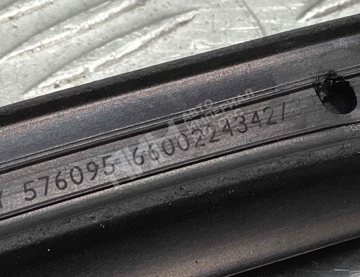 Уплотнитель двери задней левой Geely Tugella (HPBA4) 2022-2024 рестайлинг  Geely Tugella Tugella (HPBA4) 2022-2024 рестайлинг