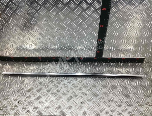 Молдинг стекла двери задней правой наружный Geely Tugella (HPBA4) 2022-2024 рестайлинг  Geely Tugella Tugella (HPBA4) 2022-2024 рестайлинг