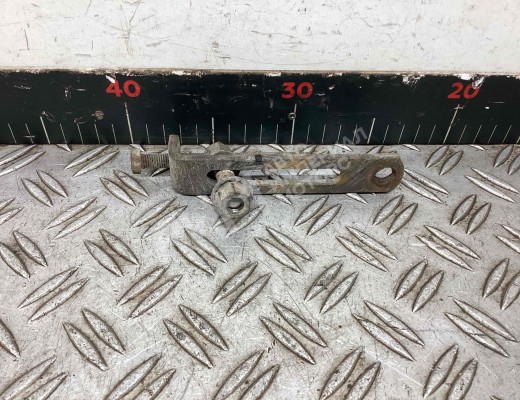 Кронштейн генератора Volvo FH I 1993-2001  Volvo FH FH I 1993-2001