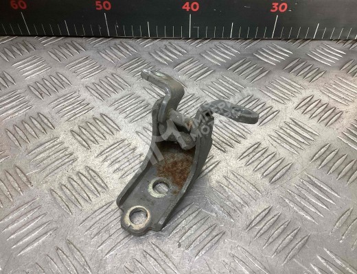 Петля двери передней правой Honda CR-V II (RD8, RD9) 2004-2006 рестайлинг  Honda CR-V CR-V II (RD8, RD9) 2004-2006 рестайлинг