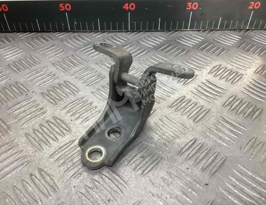 Петля двери передней правой Honda CR-V II (RD8, RD9) 2004-2006 рестайлинг  Honda CR-V CR-V II (RD8, RD9) 2004-2006 рестайлинг