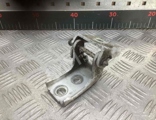 Петля двери передней правой Fiat Scudo II (270) 2007-2016  Fiat Scudo Scudo II (270) 2007-2016