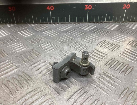 Петля двери передней правой  Audi A4 A4 B7 (8EC, 8ED) 2004-2008