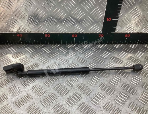 Амортизатор стекла багажника Honda CR-V II (RD8, RD9) 2004-2006 рестайлинг  Honda CR-V CR-V II (RD8, RD9) 2004-2006 рестайлинг