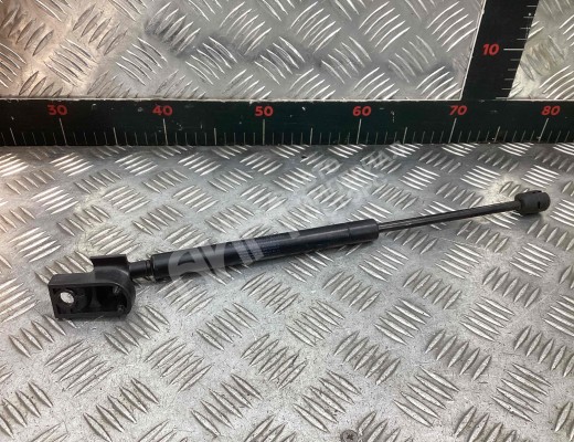 Амортизатор стекла багажника Honda CR-V II (RD8, RD9) 2004-2006 рестайлинг  Honda CR-V CR-V II (RD8, RD9) 2004-2006 рестайлинг