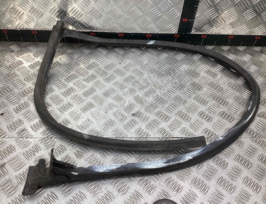 Уплотнитель двери передней левой Ford Transit 2000-2006  Ford Transit Transit 2000-2006