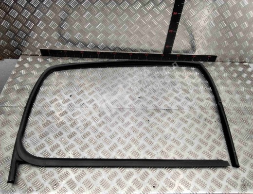 Молдинг стекла двери передней правой наружный Peugeot Expert II 2007-2012  Peugeot Expert Expert II 2007-2012