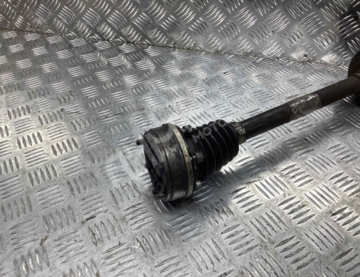 Полуось передняя левая (приводной вал, ШРУС) Volkswagen Golf IV (1J) 1997-2004  Volkswagen Golf Golf IV (1J) 1997-2004