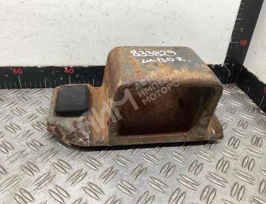 Кронштейн крепления заднего моста Renault Kerax 1997-2013  Renault Kerax Kerax 1997-2013