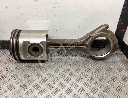 Поршень Renault Magnum E-TECH II 1997-2000  Renault Magnum Magnum E-TECH II 1997-2000