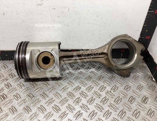 Поршень Renault Magnum E-TECH II 1997-2000  Renault Magnum Magnum E-TECH II 1997-2000