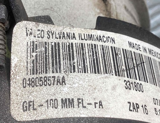 Фара противотуманная левая Chrysler Voyager IV (RG) 2001-2008  Chrysler Voyager Voyager IV (RG) 2001-2008