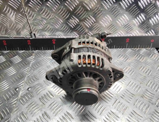 Генератор Opel Astra H 2004-2007  Opel Astra Astra H 2004-2007