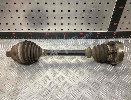 Полуось передняя левая (приводной вал, ШРУС) Volkswagen Transporter T4 (7D) 1990-1997  Volkswagen Transporter Transporter T4 (7D) 1990-1997