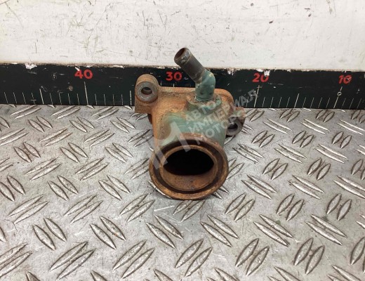 Фланец (тройник) системы охлаждения Volvo FM II 2001-2013  Volvo FM FM II 2001-2013