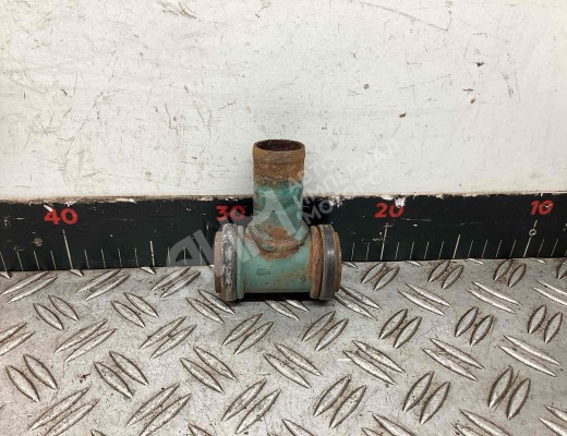 Фланец (тройник) системы охлаждения Volvo FM II 2001-2013  Volvo FM FM II 2001-2013