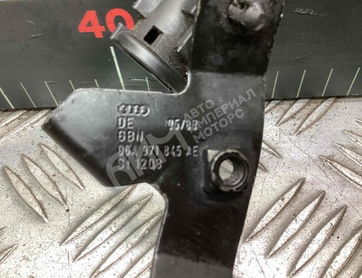 Кронштейн Audi A3 I (8L) 2000-2003 рестайлинг  Audi A3 A3 I (8L) 2000-2003 рестайлинг