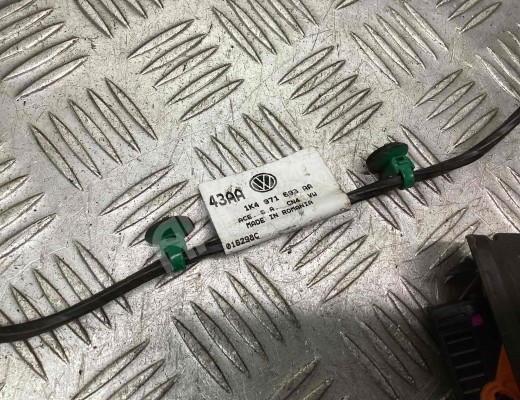 Проводка двери задней левой Volkswagen Golf V (1K) 2004-2009  Volkswagen Golf Golf V (1K) 2004-2009