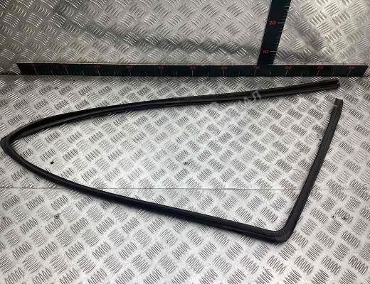 Уплотнитель стекла двери (бархотка) Opel Zafira A 2003-2005 рестайлинг  Opel Zafira Zafira A 2003-2005 рестайлинг