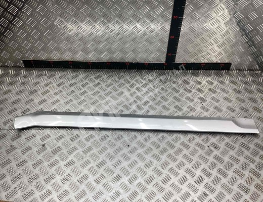 Молдинг двери задней левой Opel Zafira A 2003-2005 рестайлинг  Opel Zafira Zafira A 2003-2005 рестайлинг