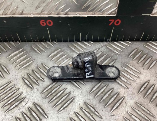 Петля двери передней правой Mercedes A (W169) 2004-2012  Mercedes A A (W169) 2004-2012