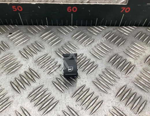 Кнопка стеклоподъемника заднего правого Volkswagen Passat B6 (3C) 2005-2010  Volkswagen Passat Passat B6 (3C) 2005-2010