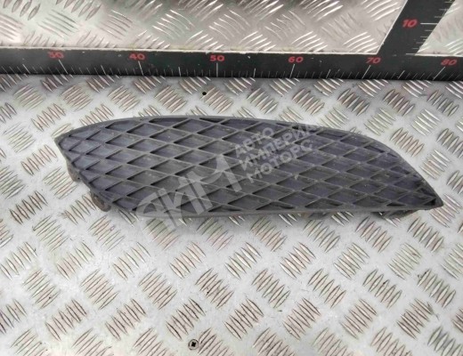 Заглушка (решетка) в бампер передний Opel Astra H 2007-2010 рестайлинг  Opel Astra Astra H 2007-2010 рестайлинг