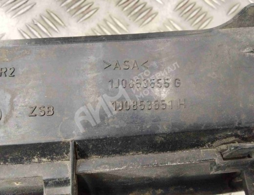 Решетка радиатора Volkswagen Golf IV (1J) 1997-2004  Volkswagen Golf Golf IV (1J) 1997-2004