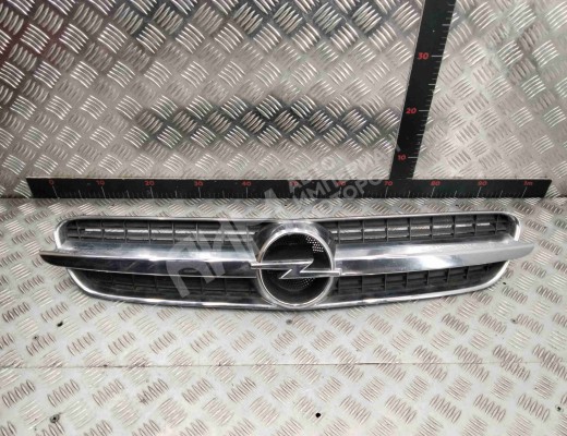 Решетка радиатора Opel Vectra C 2002-2005  Opel Vectra Vectra C 2002-2005
