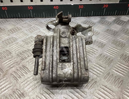 Суппорт задний правый Volkswagen Passat B5+ (3B) 2000-2005 рестайлинг  Volkswagen Passat Passat B5+ (3B) 2000-2005 рестайлинг