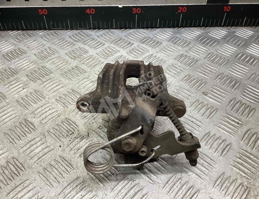 Суппорт задний левый Volkswagen Passat B5+ (3B) 2000-2005 рестайлинг  Volkswagen Passat Passat B5+ (3B) 2000-2005 рестайлинг