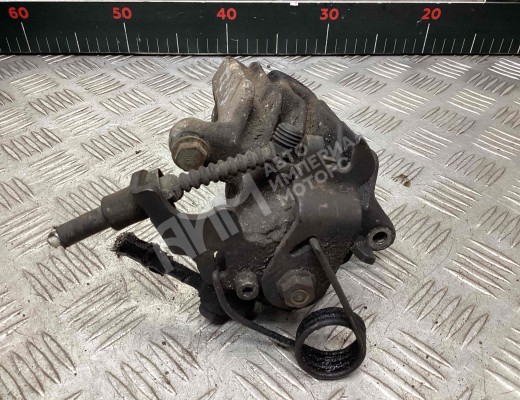 Суппорт задний правый Volkswagen Passat B5+ (3B) 2000-2005 рестайлинг  Volkswagen Passat Passat B5+ (3B) 2000-2005 рестайлинг