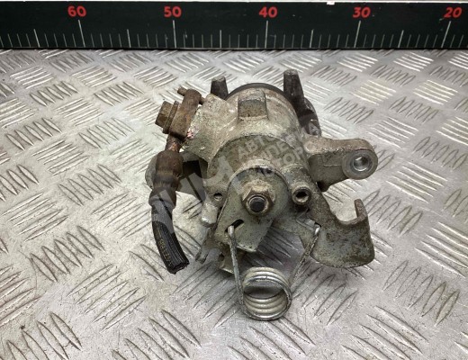 Суппорт задний левый Audi A4 B6 (8EC, 8E5) 2000-2004  Audi A4 A4 B6 (8EC, 8E5) 2000-2004